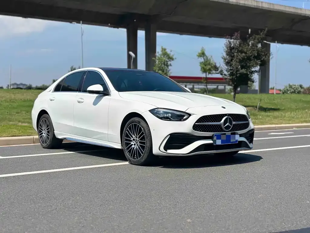 Mercedes-Benz C-Class — фото 10