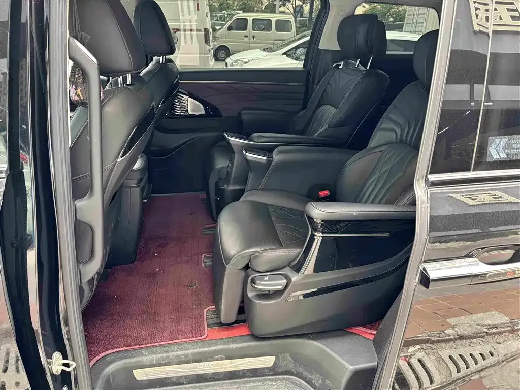 GAC Motor Trumpchi M8 — фото 3