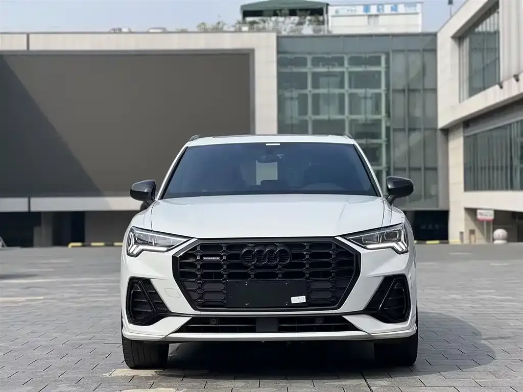 Audi Q3 — фото 7