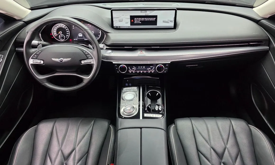 Genesis G80 — фото 9