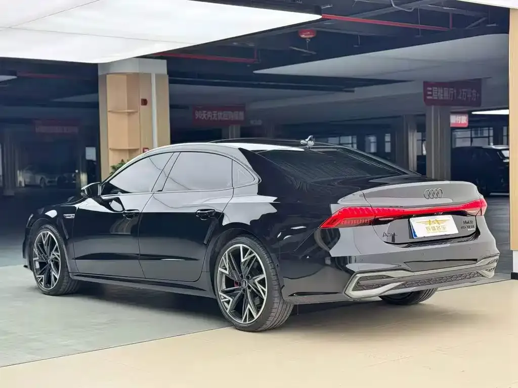 Audi A7L — фото 4