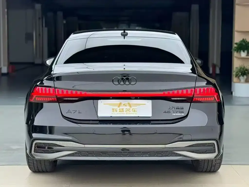 Audi A7L — фото 9