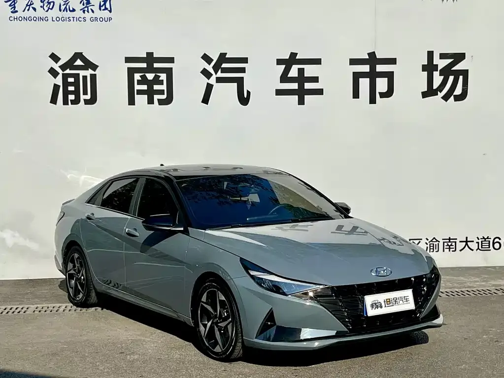 Hyundai Elantra — фото 2