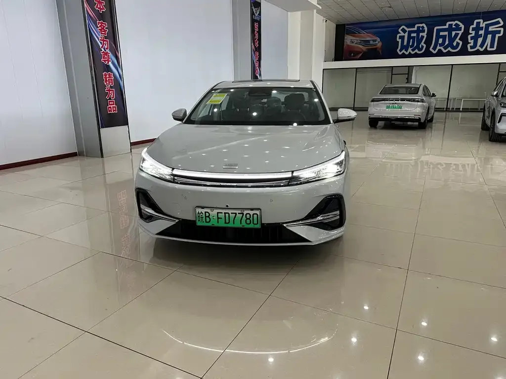 Geely Galaxy A7 EM — фото 1