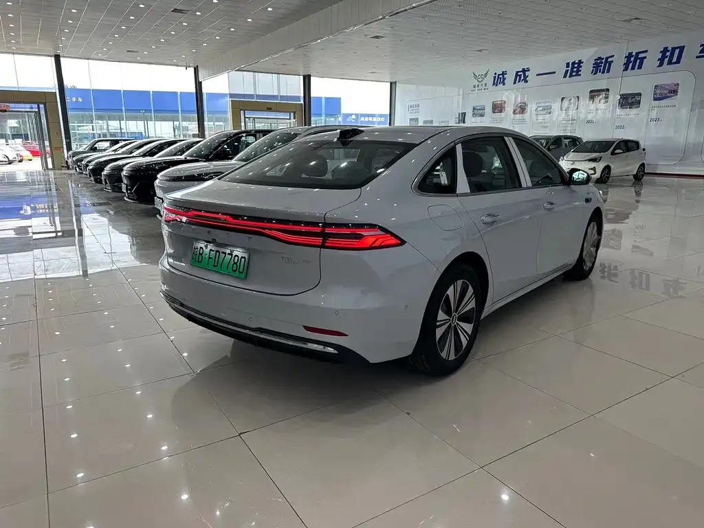 Geely Galaxy A7 EM — фото 5