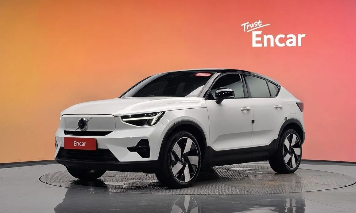 Volvo C40 — фото 1
