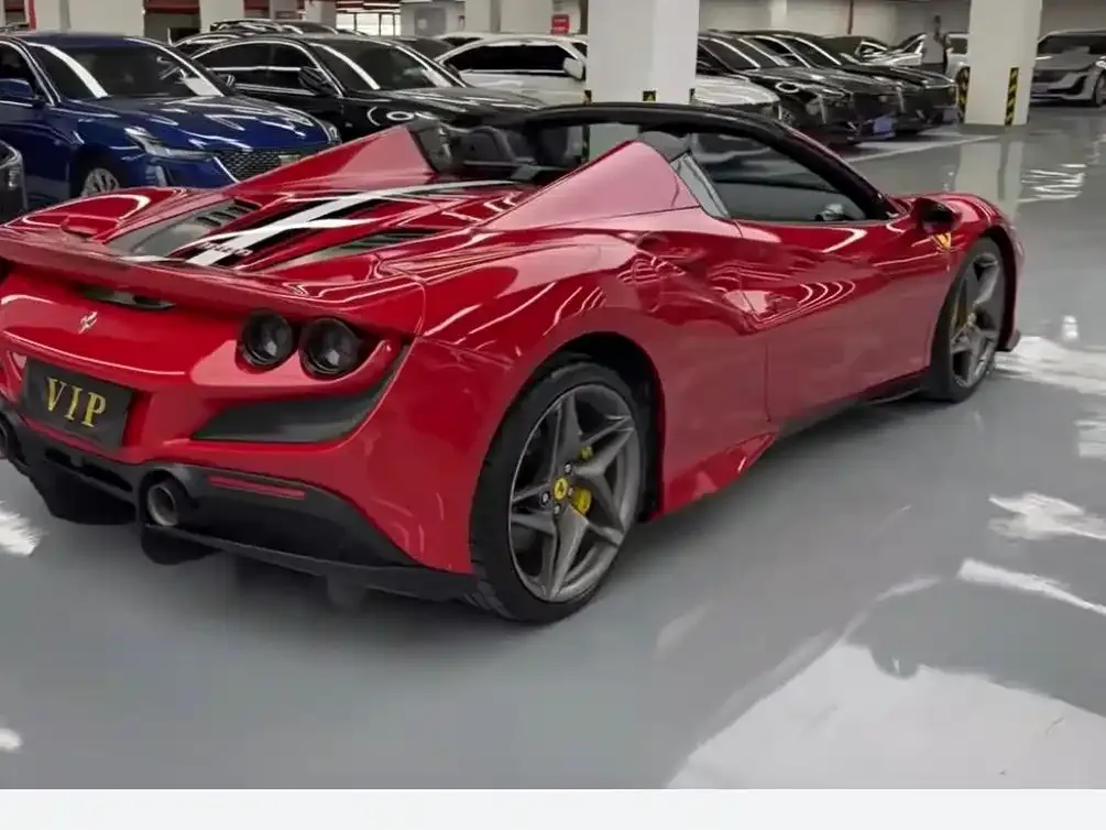 Ferrari F8 — фото 5
