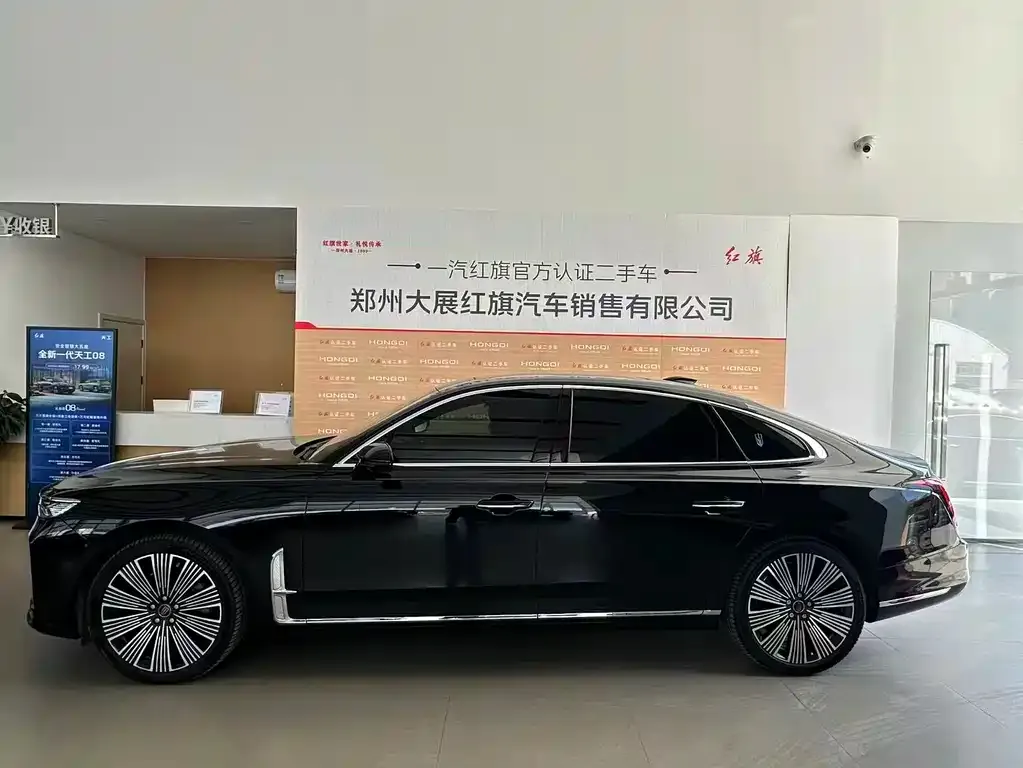 Hongqi H9 — фото 2