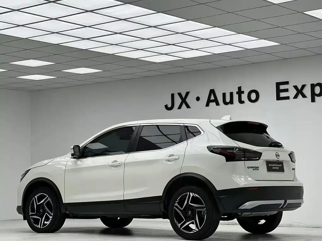 Nissan Qashqai — фото 4