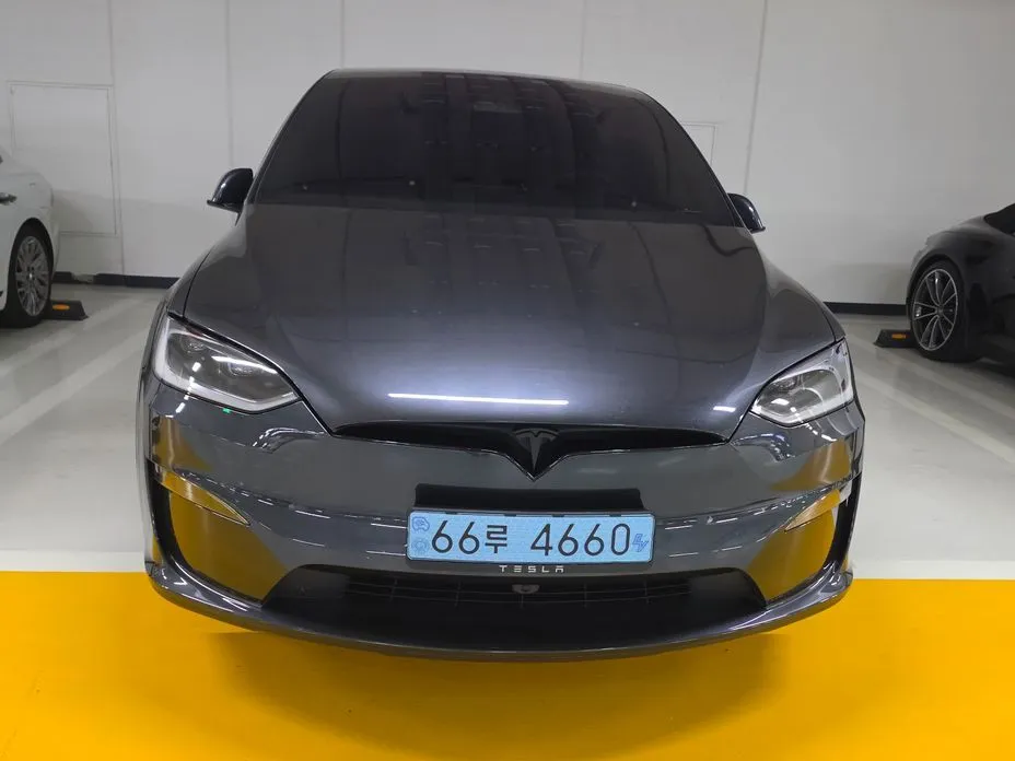 Tesla Model X — фото 4