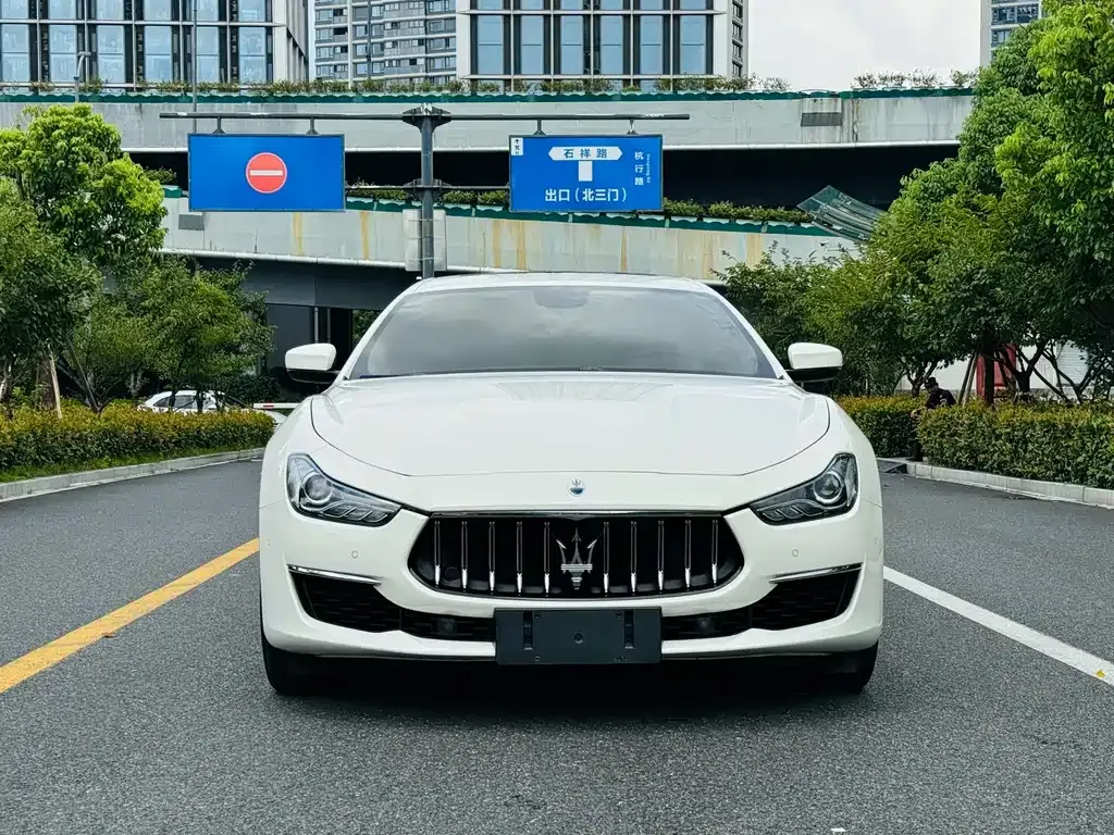 Maserati Ghibli — фото 8
