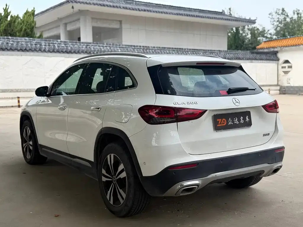 Mercedes-Benz GLA — фото 8
