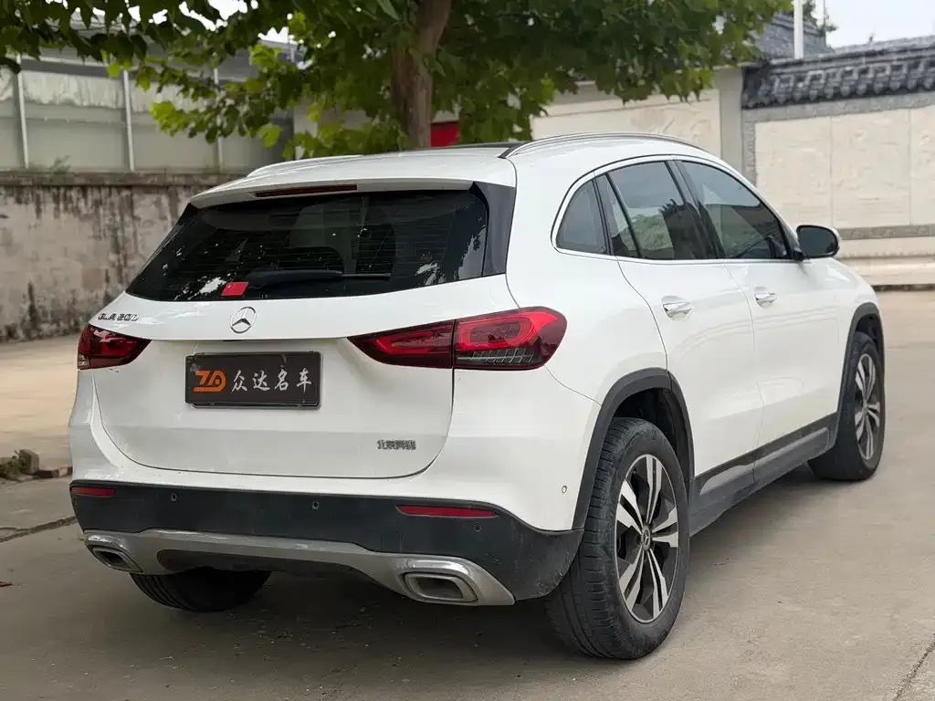 Mercedes-Benz GLA — фото 7