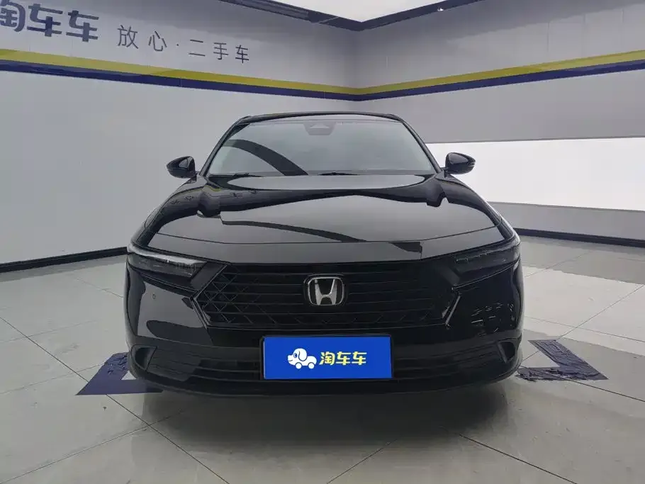Honda Accord — фото 9