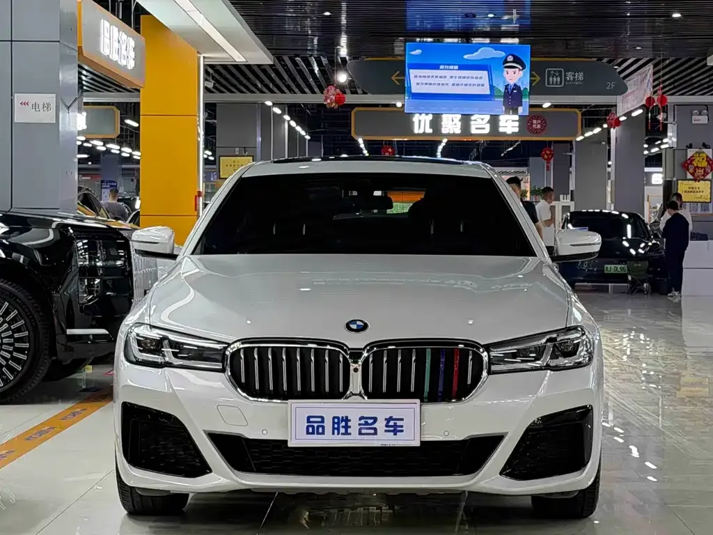 BMW 5 Series — фото 2