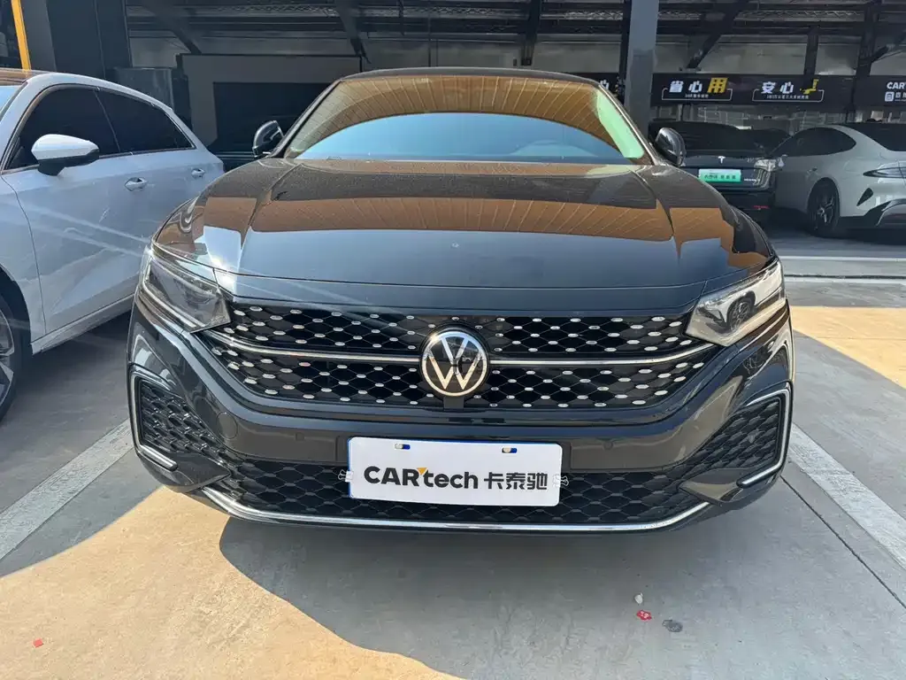 Volkswagen Passat — фото 2