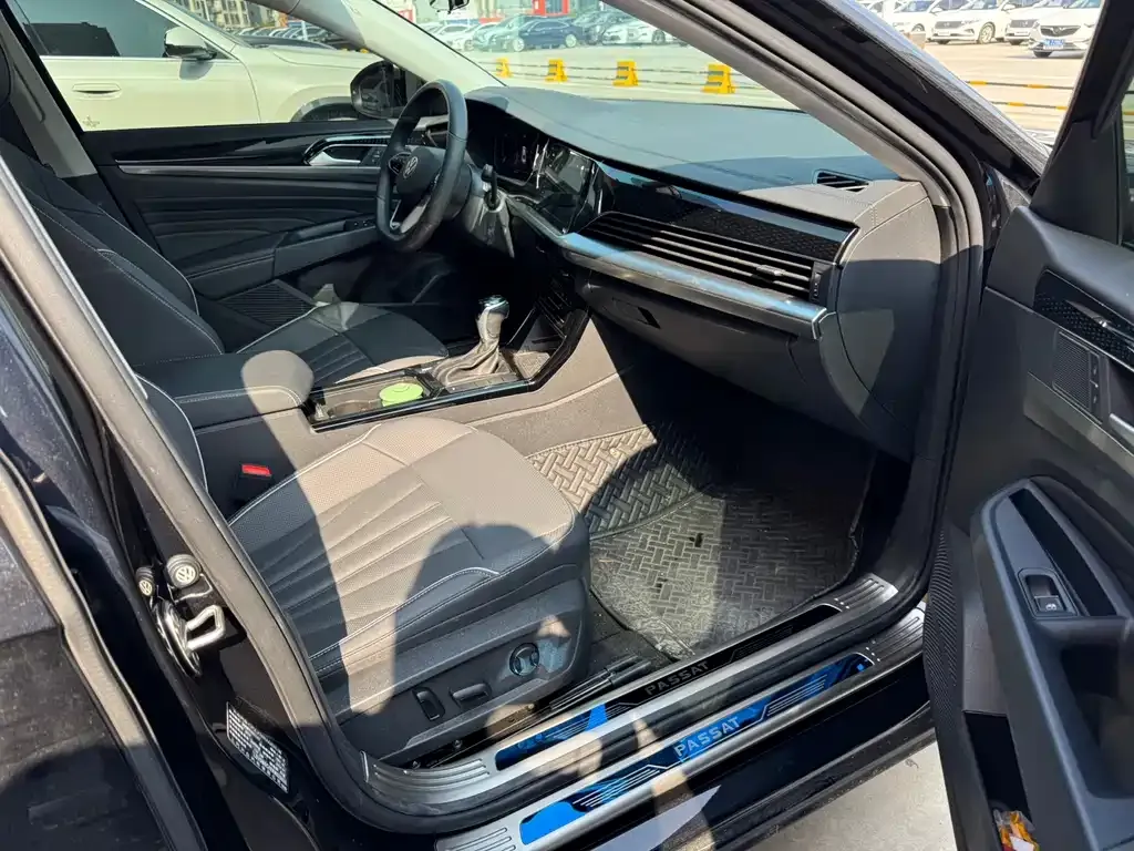 Volkswagen Passat — фото 10