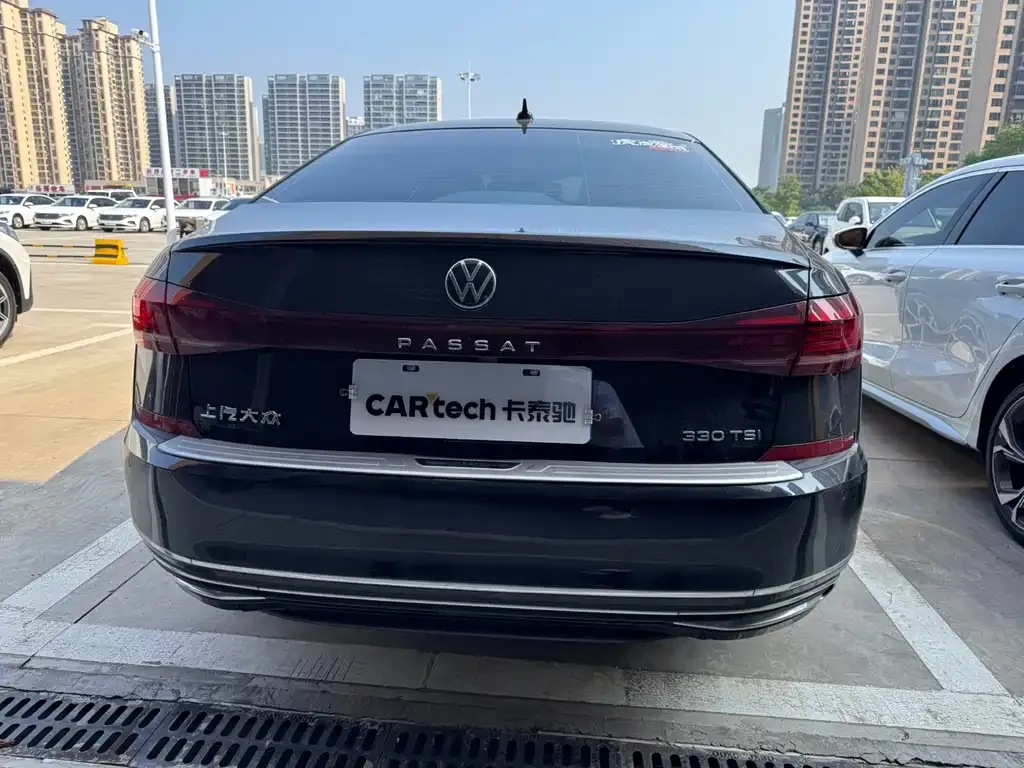 Volkswagen Passat — фото 8