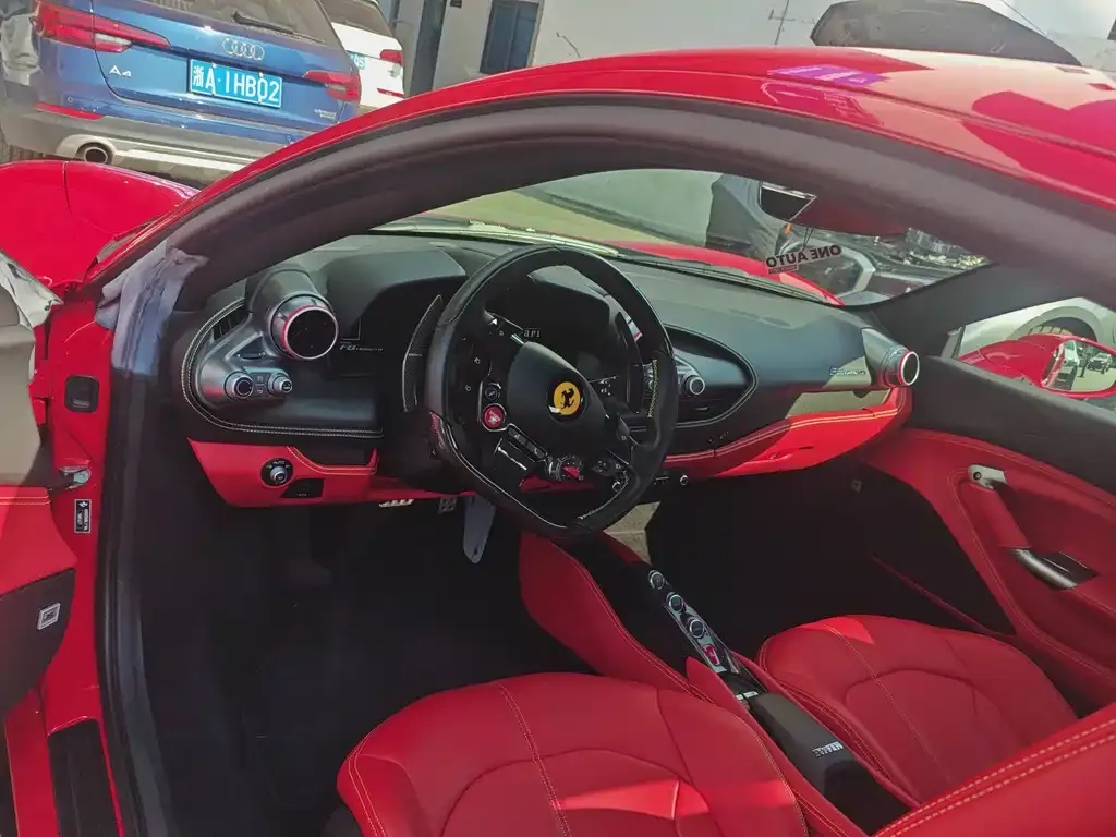 Ferrari F8 — фото 5
