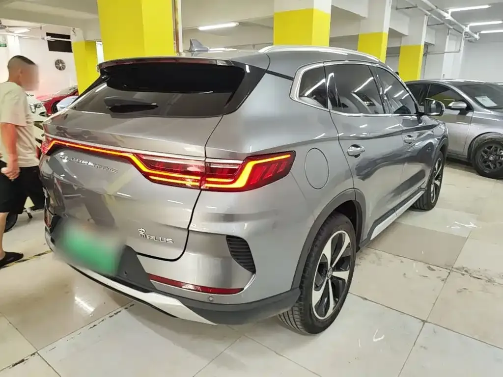 BYD PLUS New Energy — фото 4