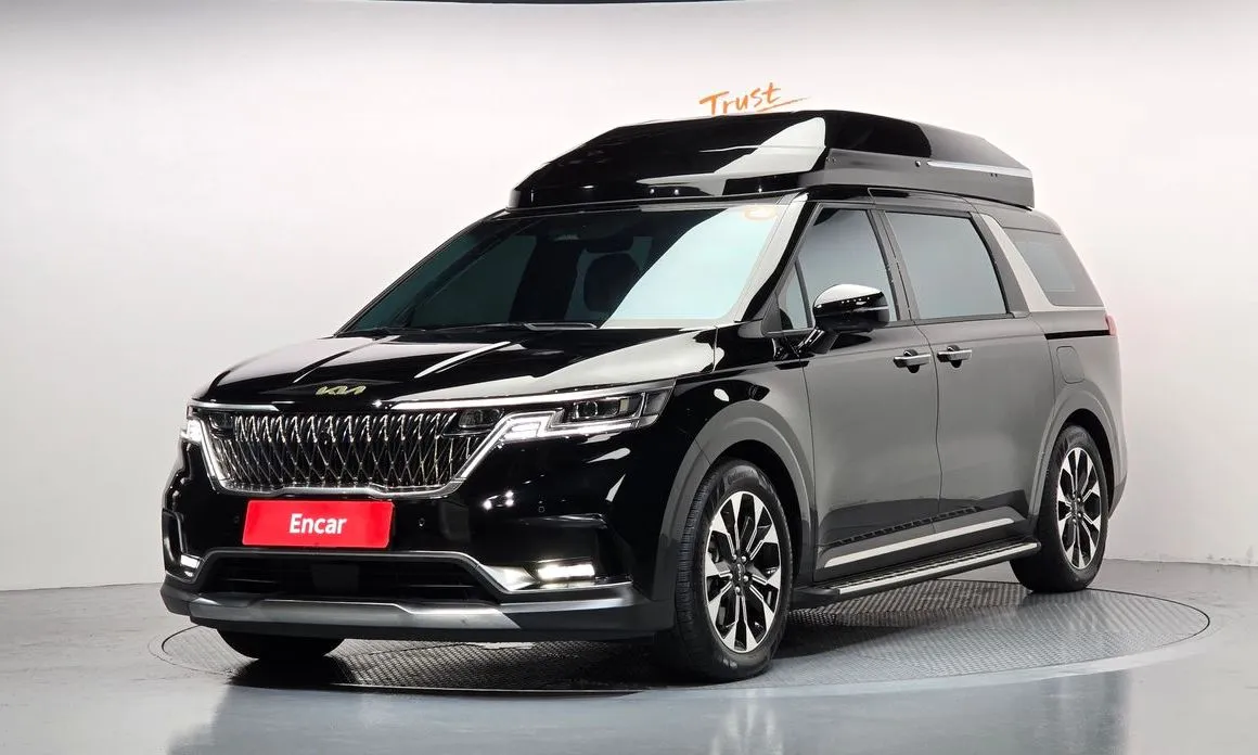 Kia Carnival — фото 1