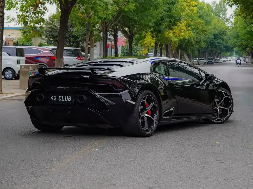 Lamborghini Huracan — фото 10