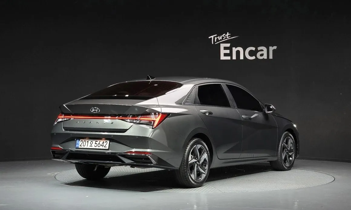 Hyundai AVANTE — фото 3