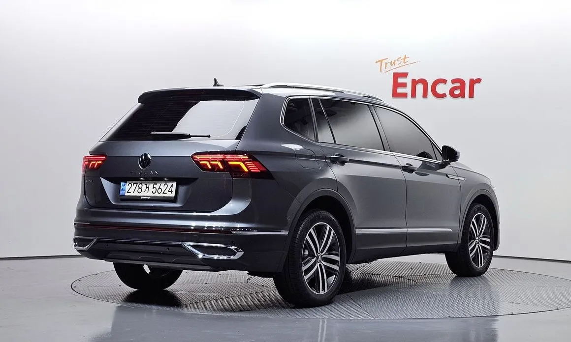 Volkswagen Tiguan — фото 3