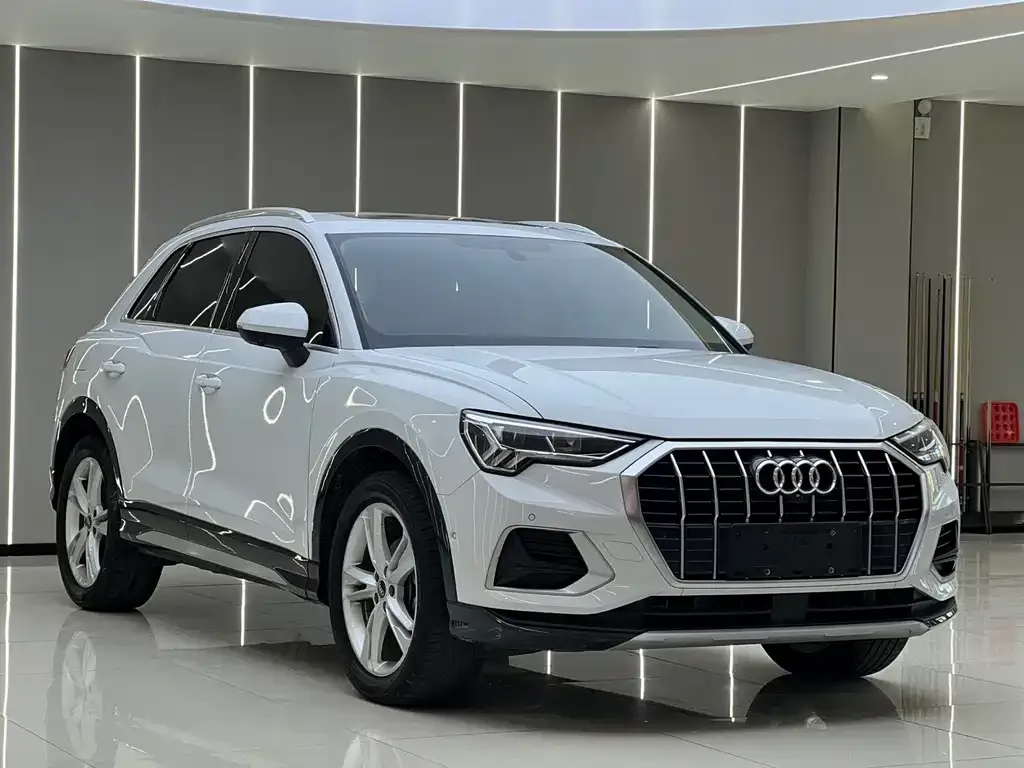 Audi Q3 — фото 8