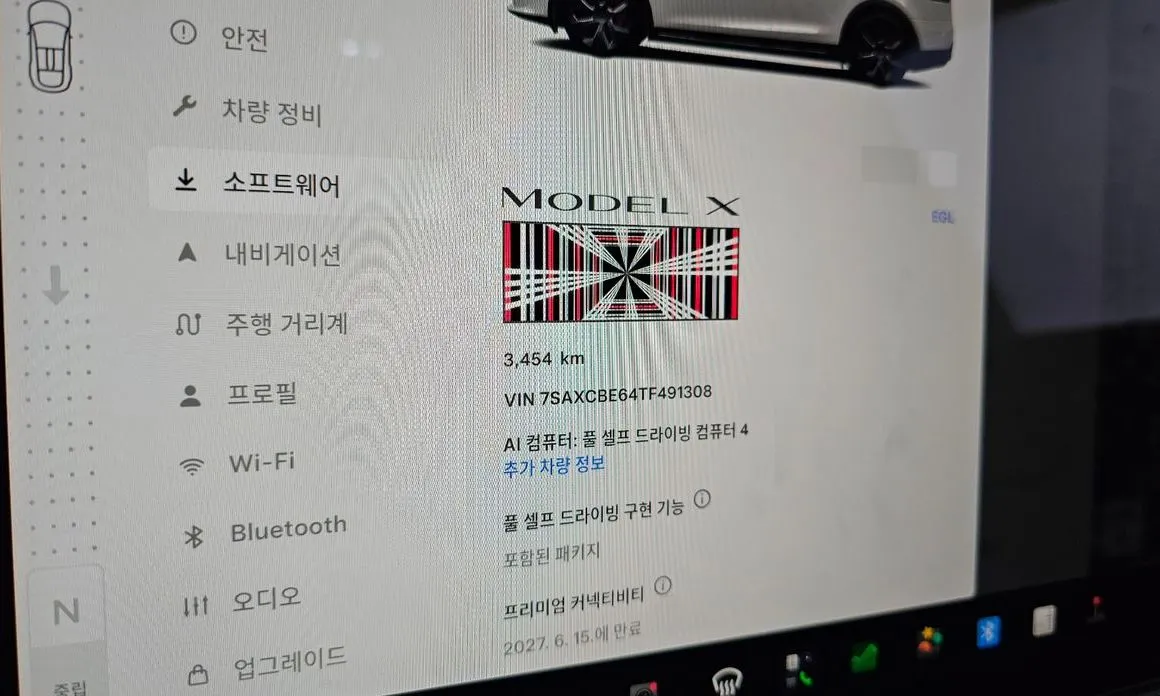 Tesla Model X — фото 7