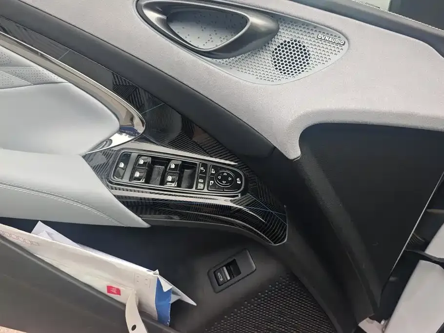 BYD Seal — фото 9