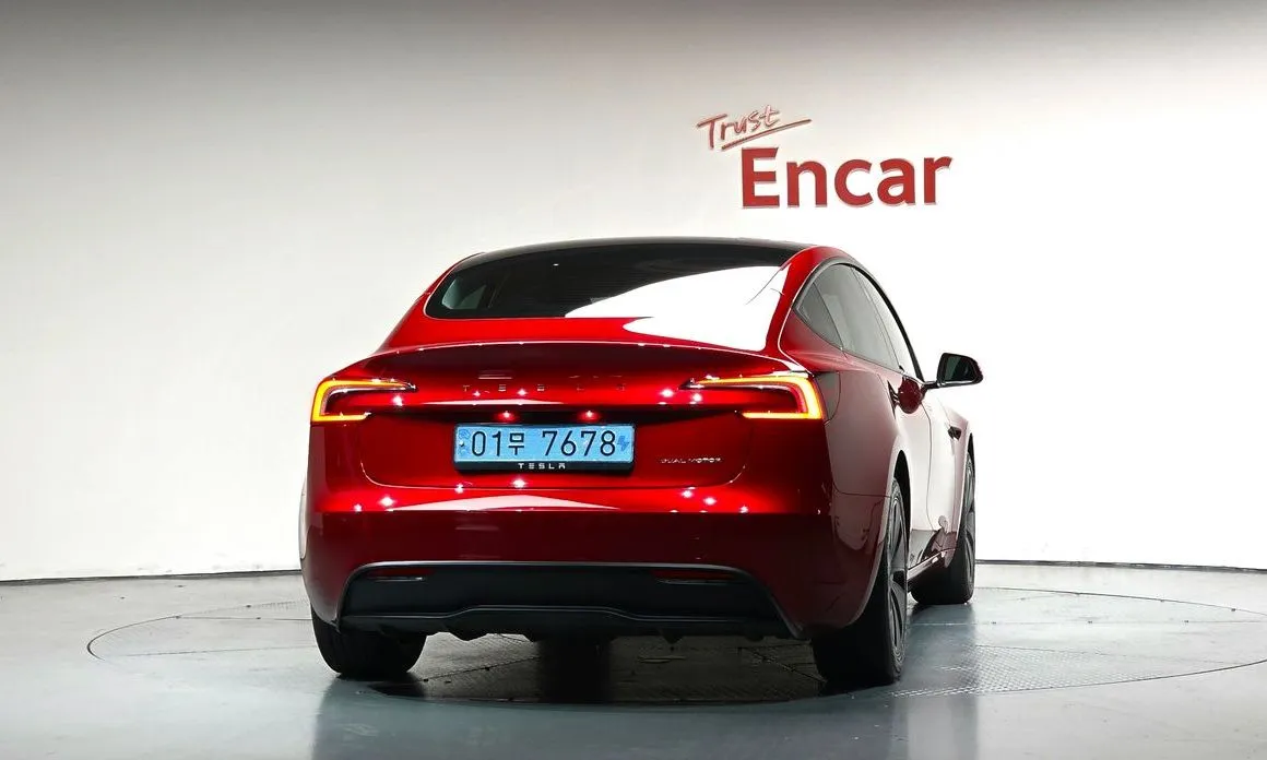 Tesla Model 3 — фото 6