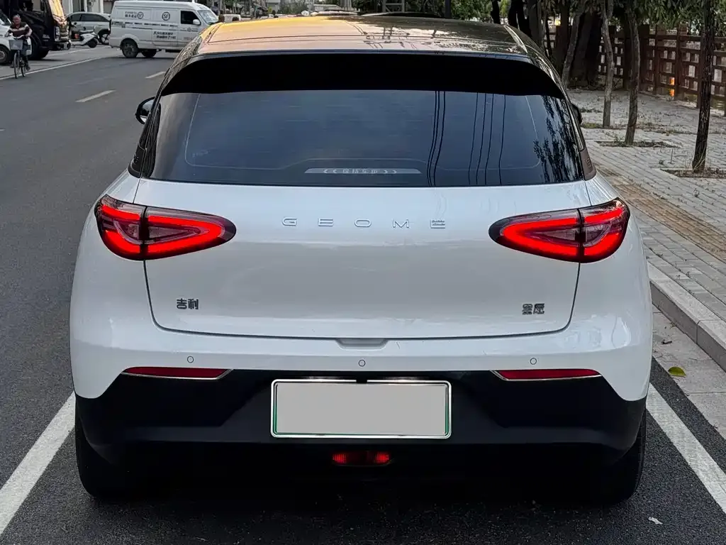 Geely Starburst — фото 4