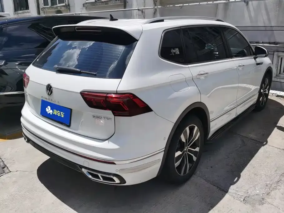 Volkswagen Tiguan L — фото 9