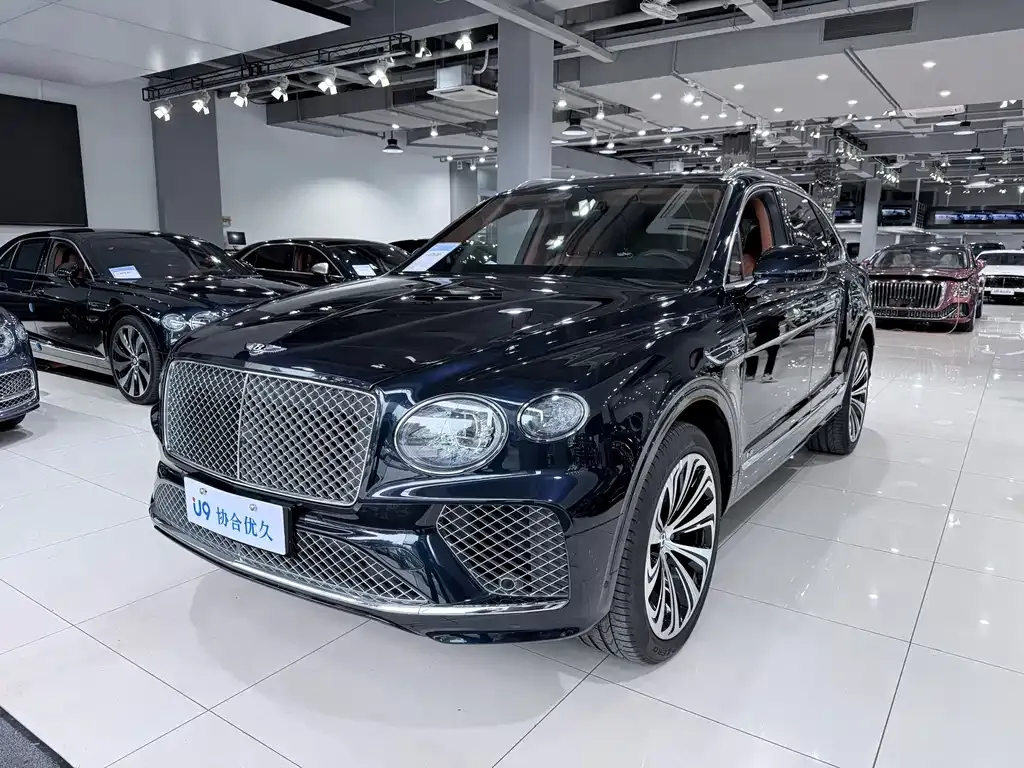 Bentley Bentayga — фото 1