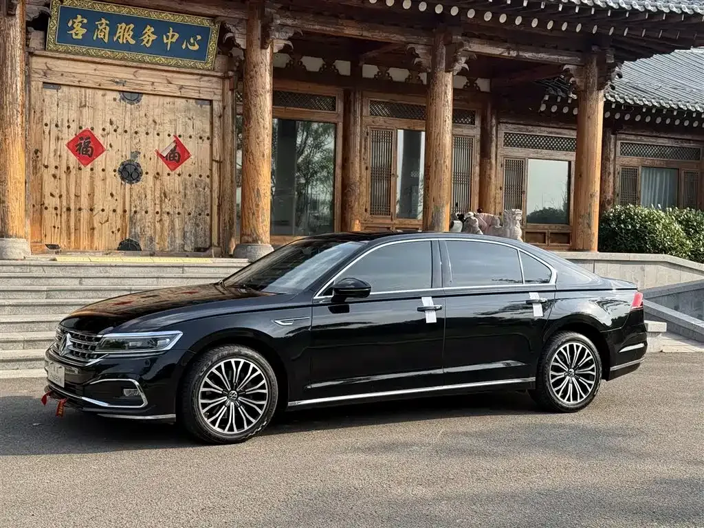 Volkswagen Phideon — фото 1