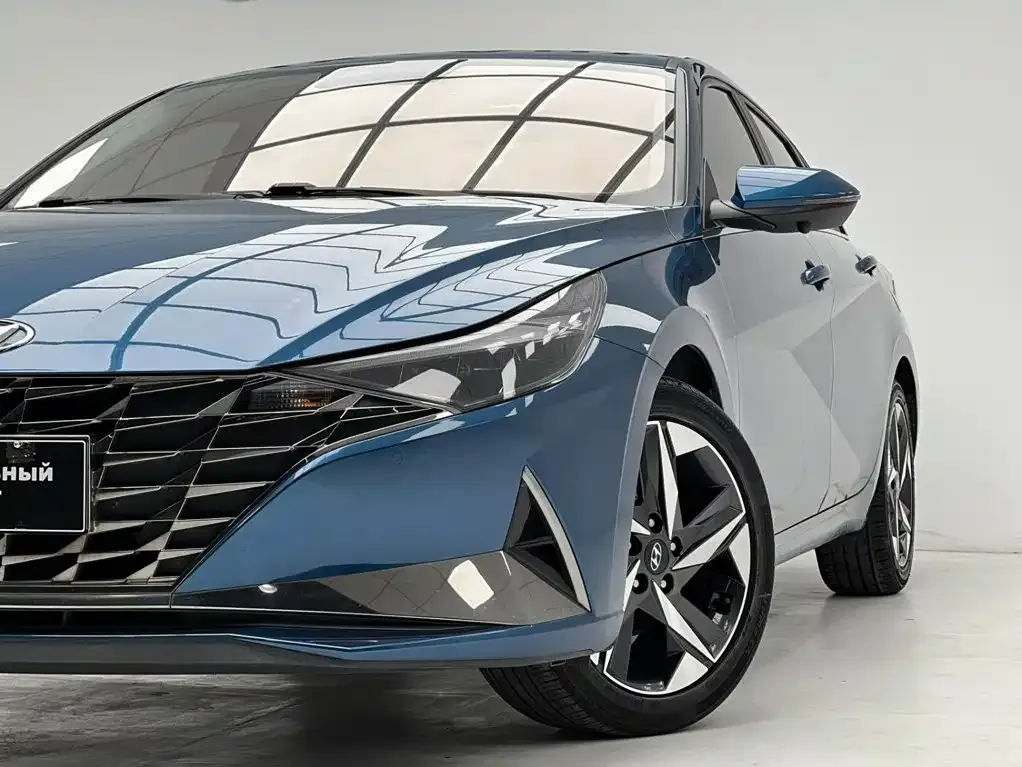 Hyundai Elantra — фото 6