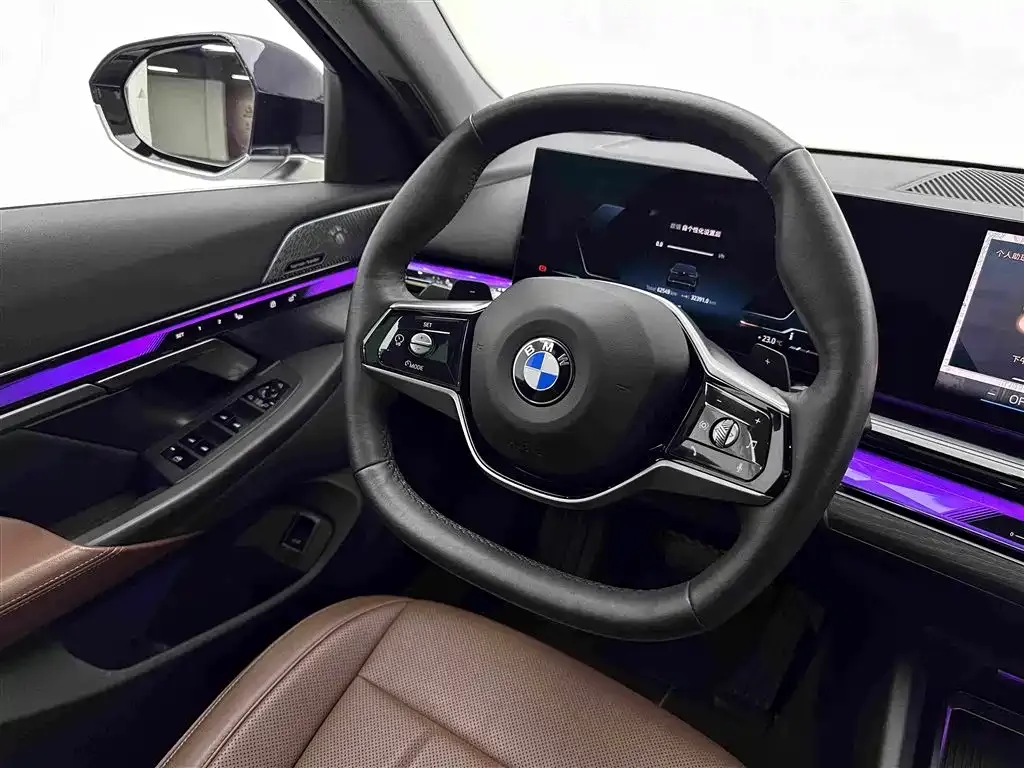 BMW 5 Series — фото 10