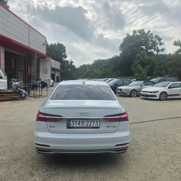 Audi A6 — фото 9
