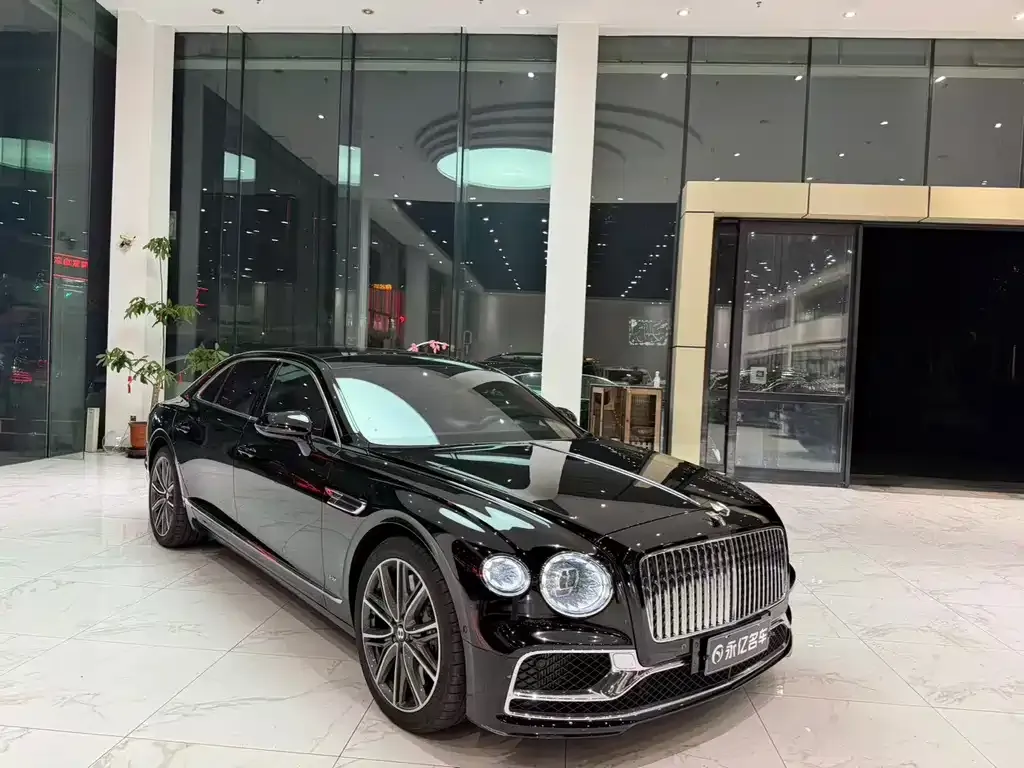 Bentley Flying Spur — фото 5