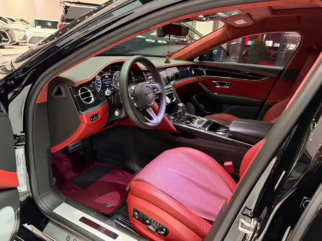 Bentley Flying Spur — фото 8