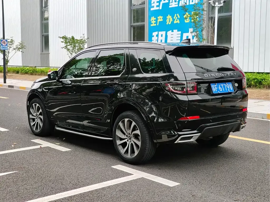 Land Rover Discovery Sport — фото 9