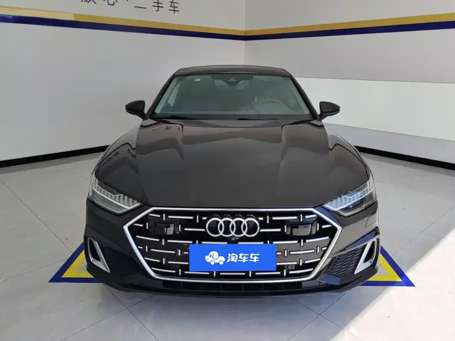 Audi A7L — фото 7
