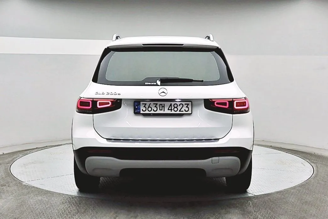 Mercedes-Benz GLB-Class — фото 4