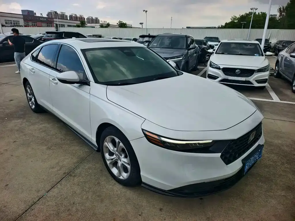 Honda Accord — фото 2