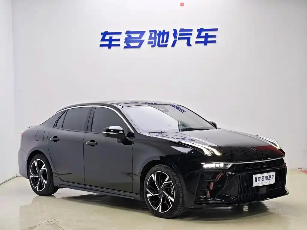 Lynk & Co 03 — фото 2