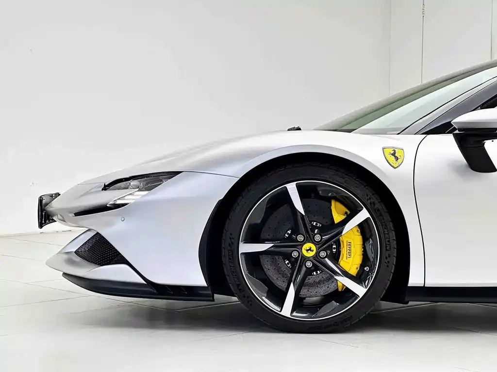 Ferrari SF90 — фото 6