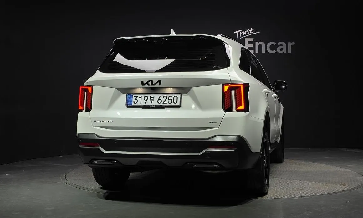 Kia Sorento — фото 4