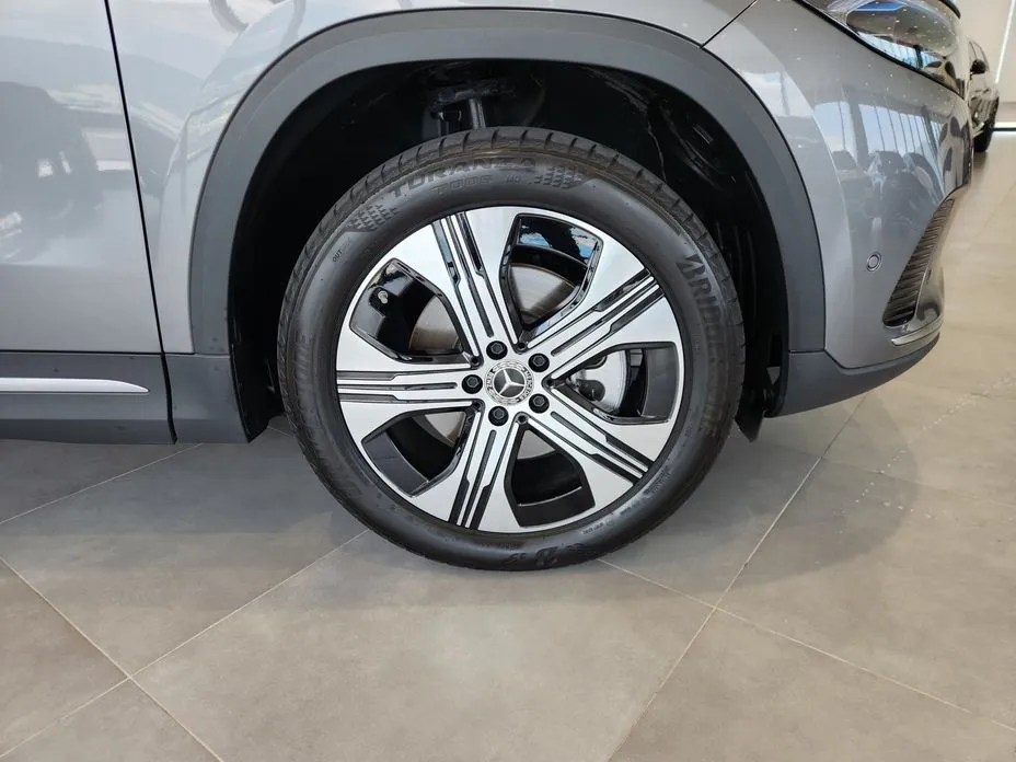 Mercedes-Benz EQA — фото 10