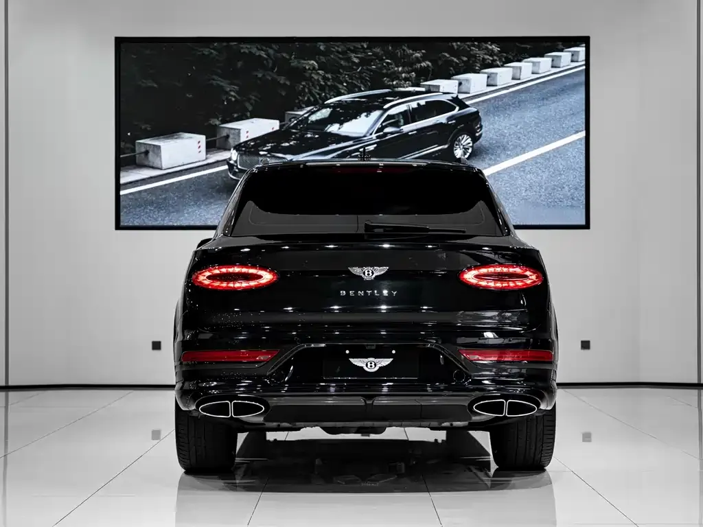 Bentley Bentayga — фото 8